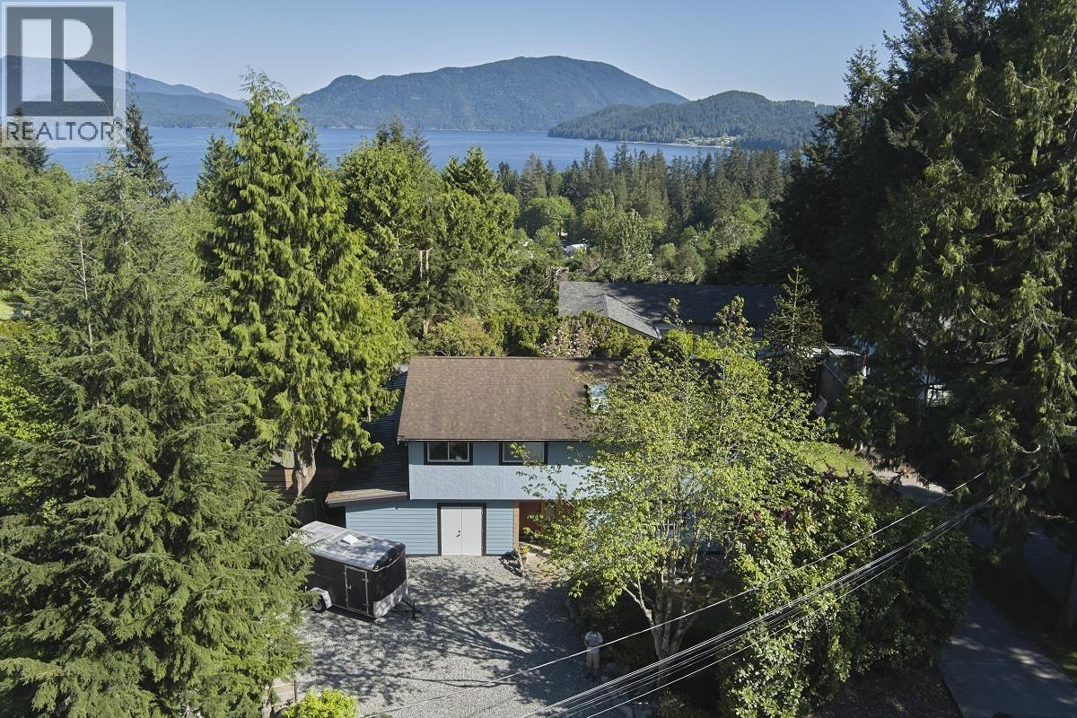 1454 Davidson Road, Gibsons, British Columbia  V0N 1V6 - Photo 36 - R3097637