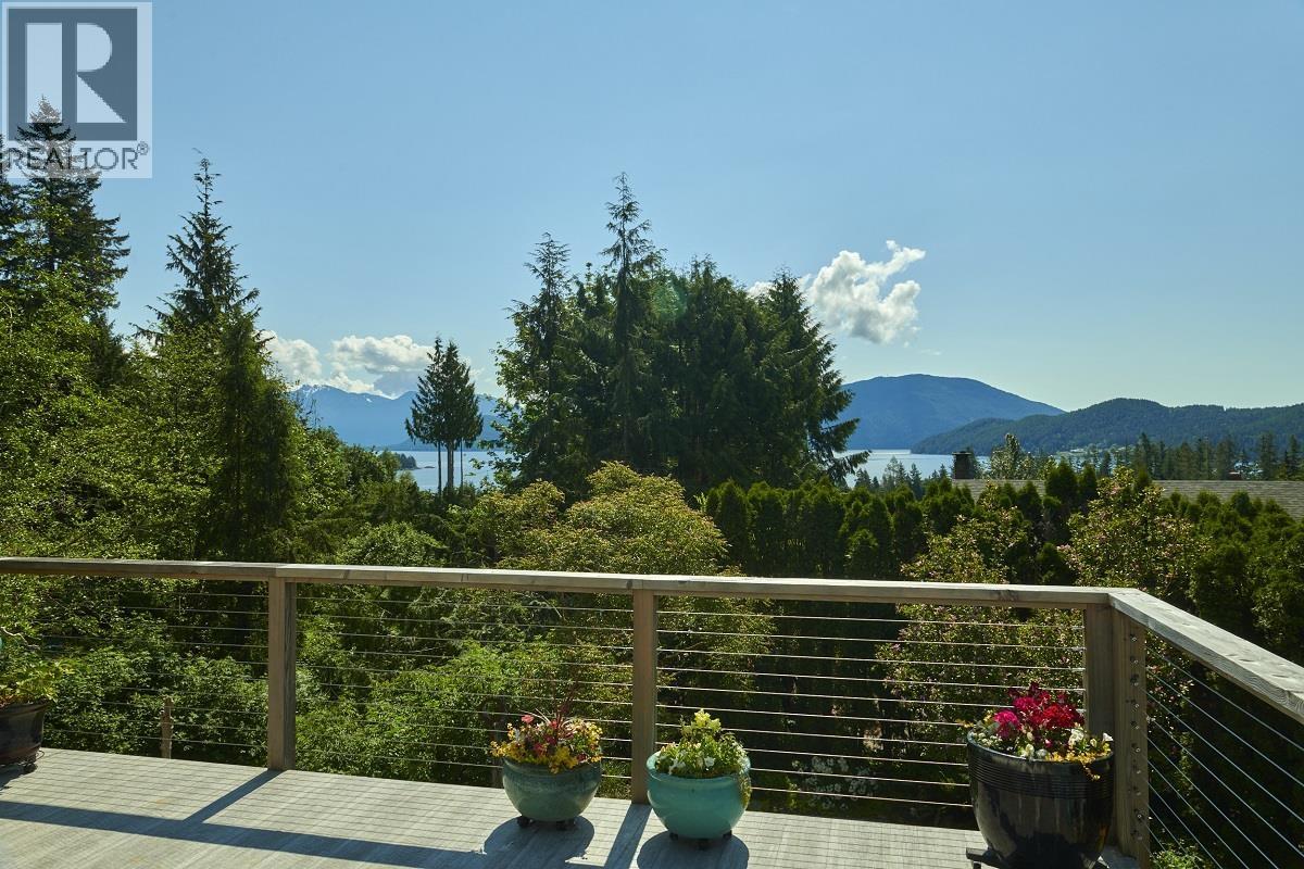 1454 Davidson Road, Gibsons, British Columbia  V0N 1V6 - Photo 26 - R3097637