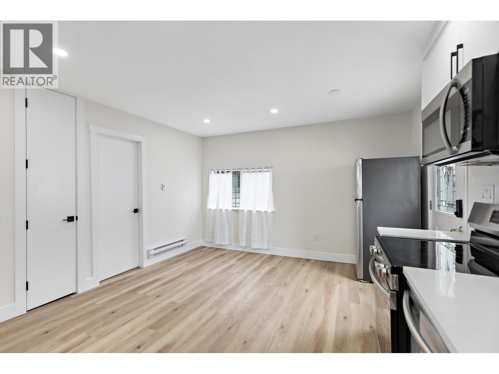 12822 229 Street, Maple Ridge, British Columbia  V2X 6R1 - Photo 9 - R3097670