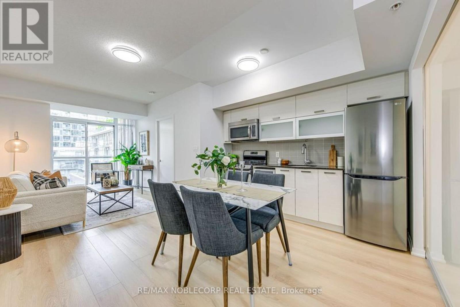 1136 - 68 Abell Street, Toronto, Ontario  M6J 0B1 - Photo 1 - C12863816