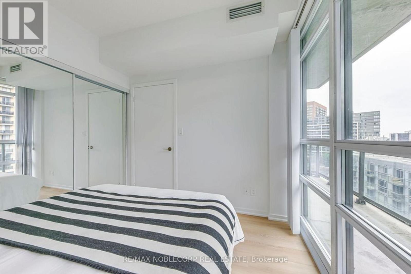 1136 - 68 Abell Street, Toronto, Ontario  M6J 0B1 - Photo 26 - C12863816