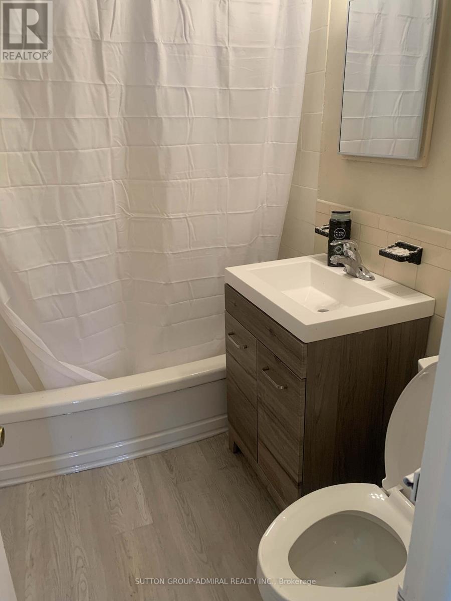 1 - 2839 Bathurst Street, Toronto, Ontario  M6B 3A4 - Photo 10 - C12863840