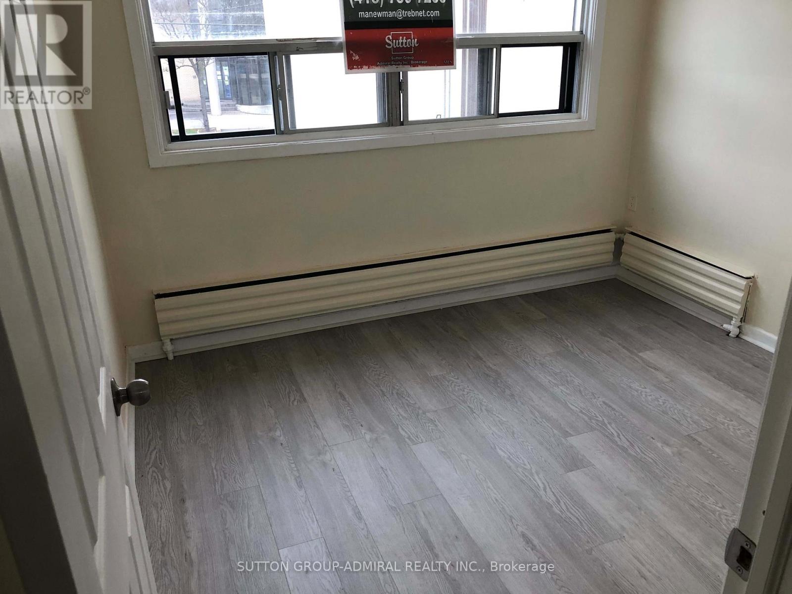 1 - 2839 Bathurst Street, Toronto, Ontario  M6B 3A4 - Photo 11 - C12863840