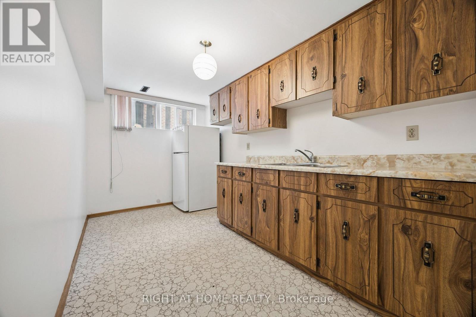 126 Homestead Road, Toronto, Ontario  M1E 3S2 - Photo 22 - E12863804