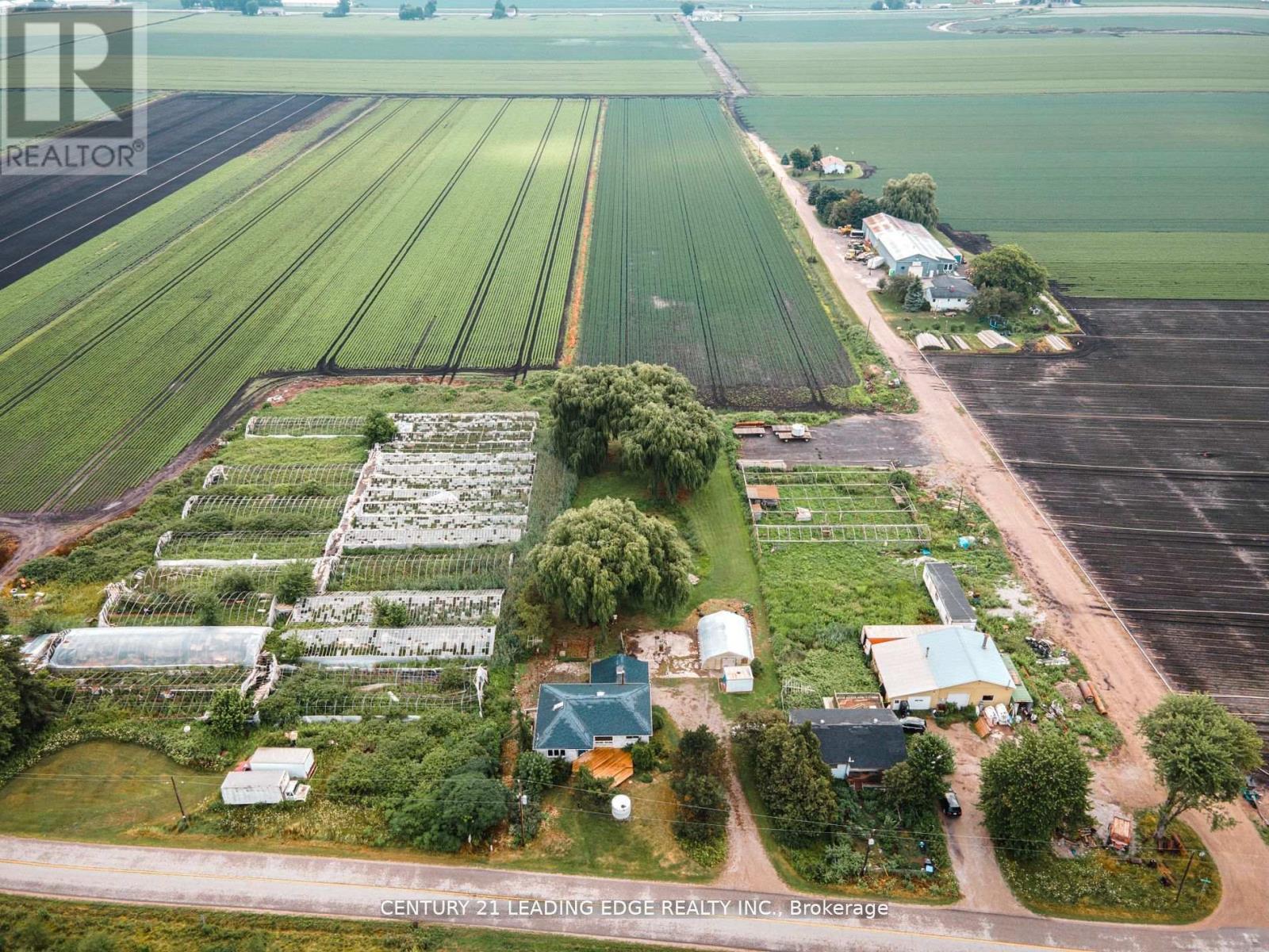 393 Canal Road, Bradford West Gwillimbury, Ontario  L3Z 2A6 - Photo 37 - N12863814