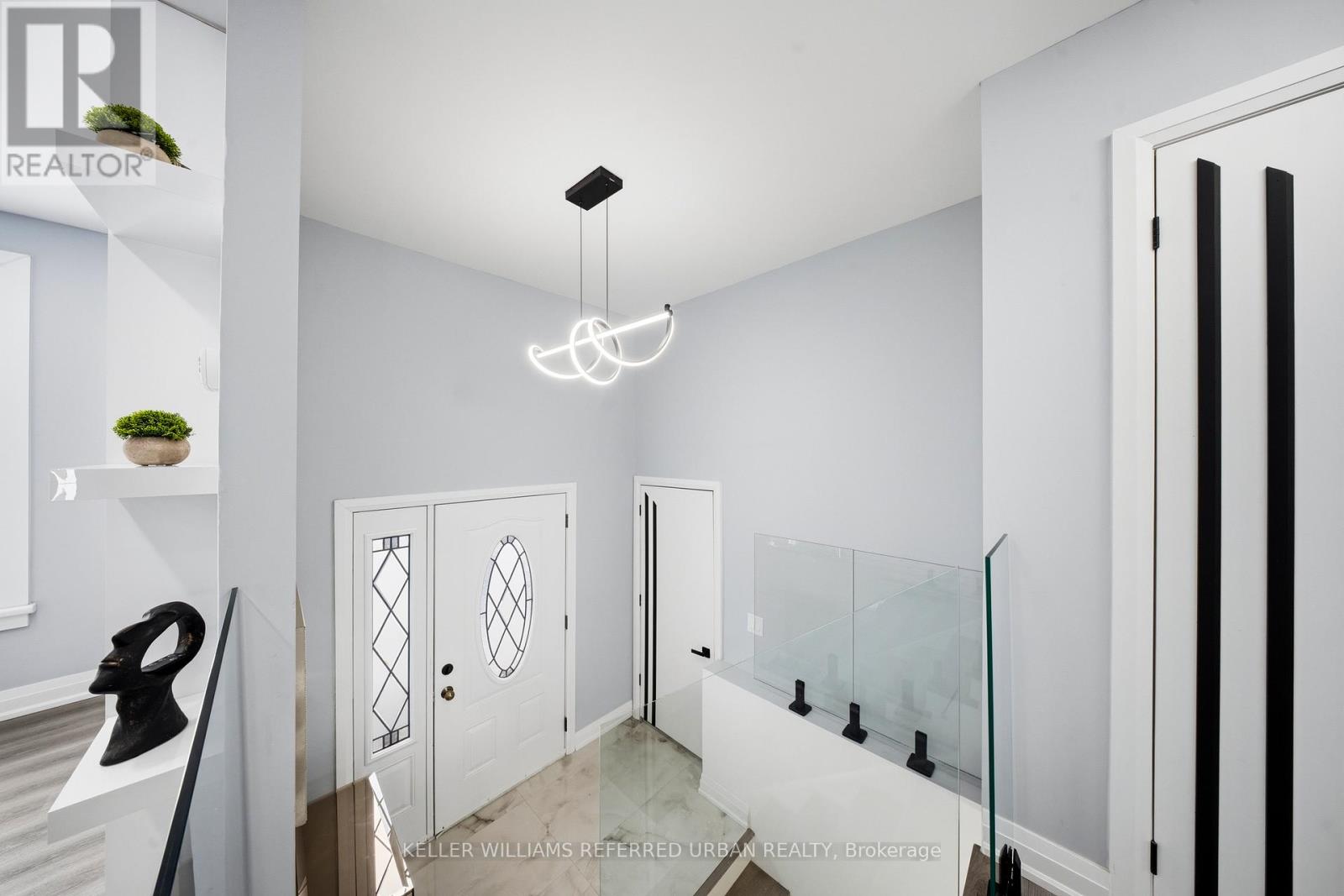 3866 Dixon Road, Innisfil, Ontario  L9S 2R9 - Photo 4 - N12863830