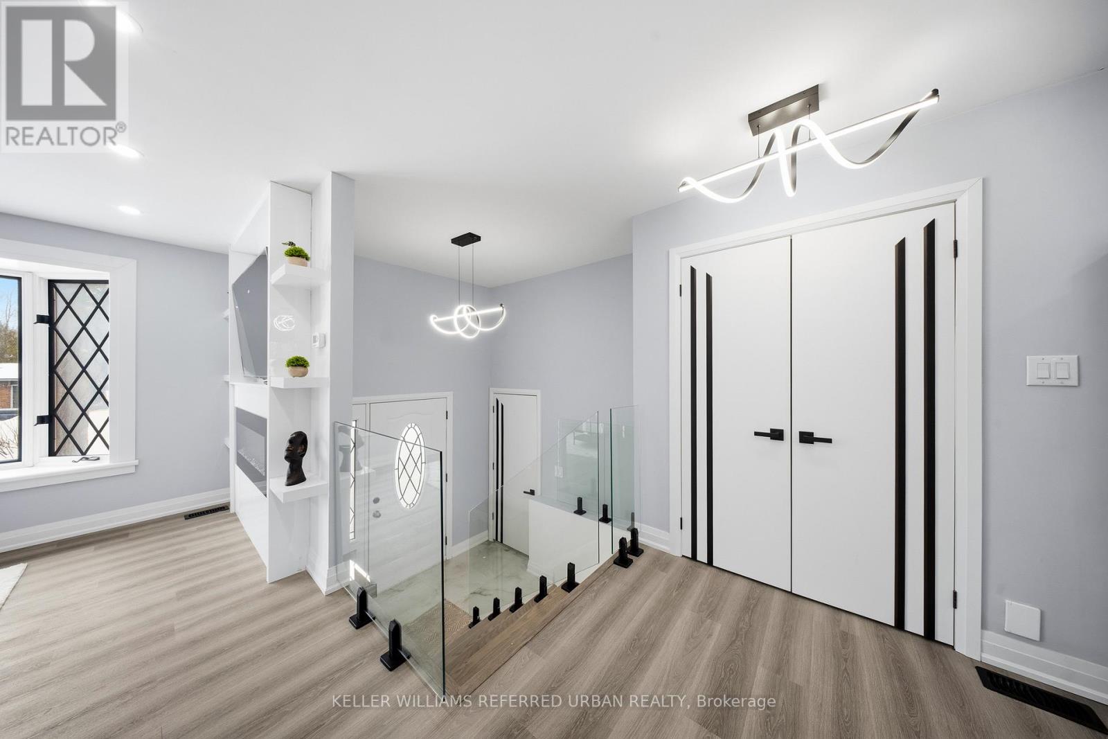 3866 Dixon Road, Innisfil, Ontario  L9S 2R9 - Photo 6 - N12863830