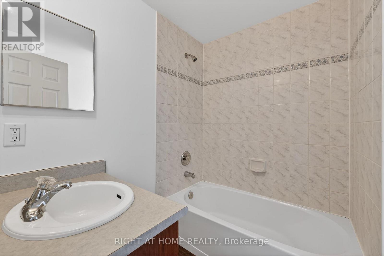 27 Booth Lane, Barrie, Ontario  L4N 0S4 - Photo 25 - S12856898