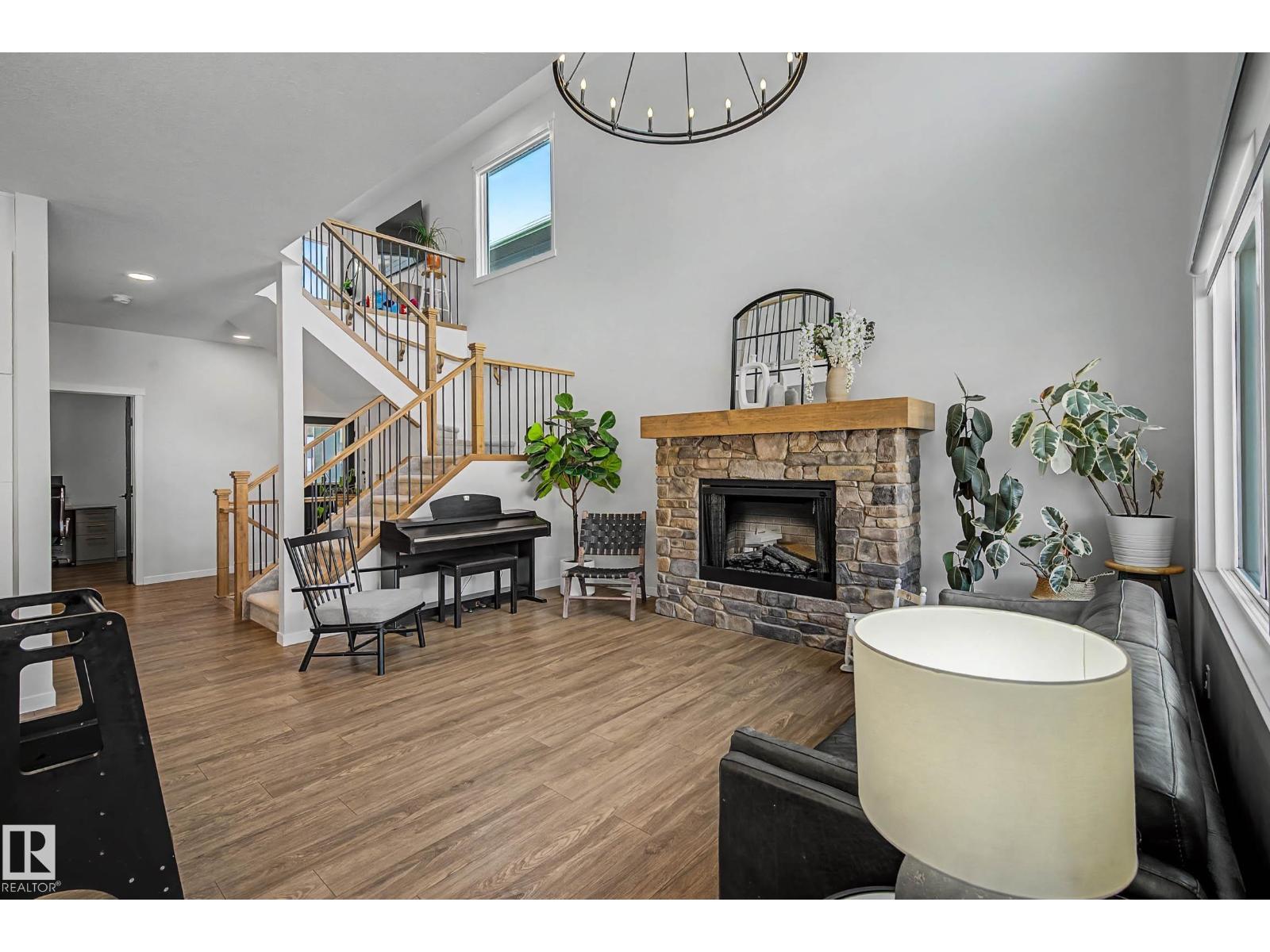 34 RIVERHILL CR, St. Albert, Alberta