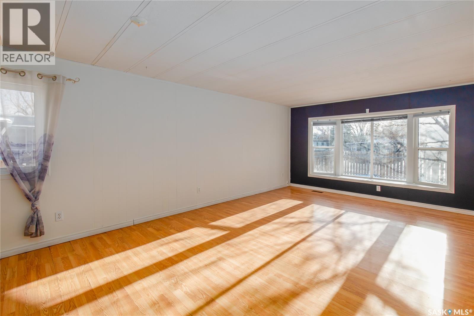 123 Dogwood Street, Caronport, Saskatchewan  S0H 0S0 - Photo 7 - SK030049