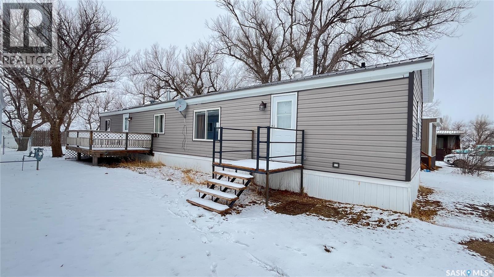 #14 Cypress Mobile Home Park, Maple Creek, Saskatchewan  S0N 1N0 - Photo 1 - SK030047
