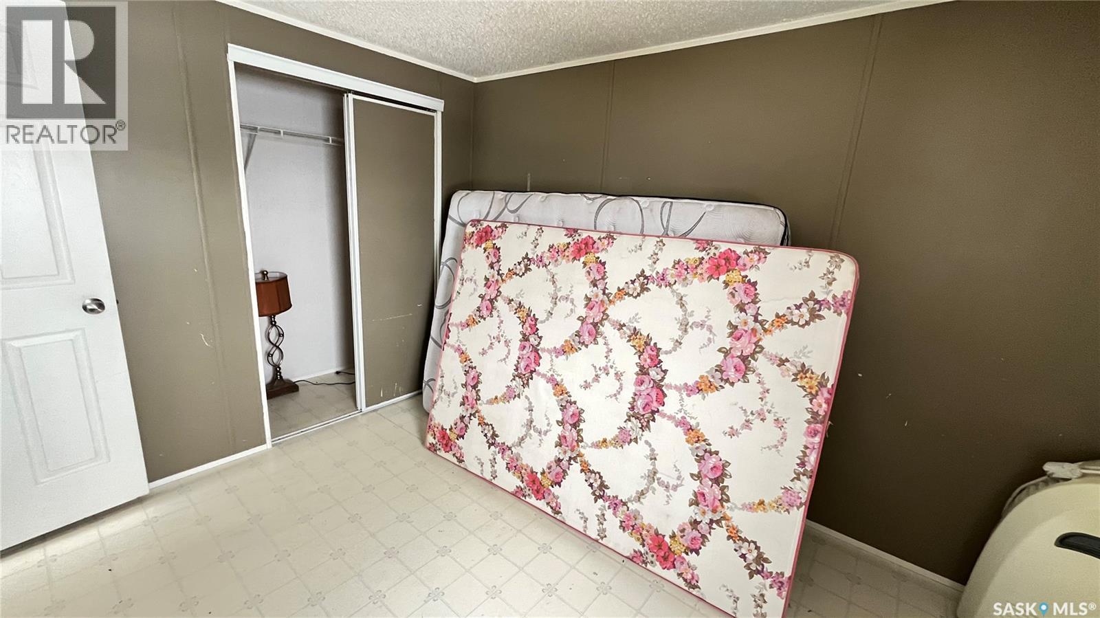 #14 Cypress Mobile Home Park, Maple Creek, Saskatchewan  S0N 1N0 - Photo 12 - SK030047