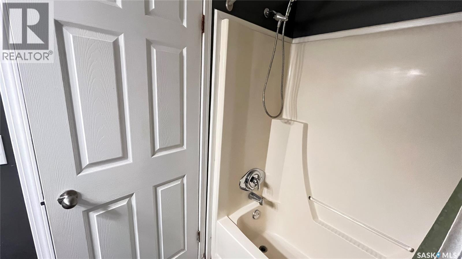 #14 Cypress Mobile Home Park, Maple Creek, Saskatchewan  S0N 1N0 - Photo 7 - SK030047