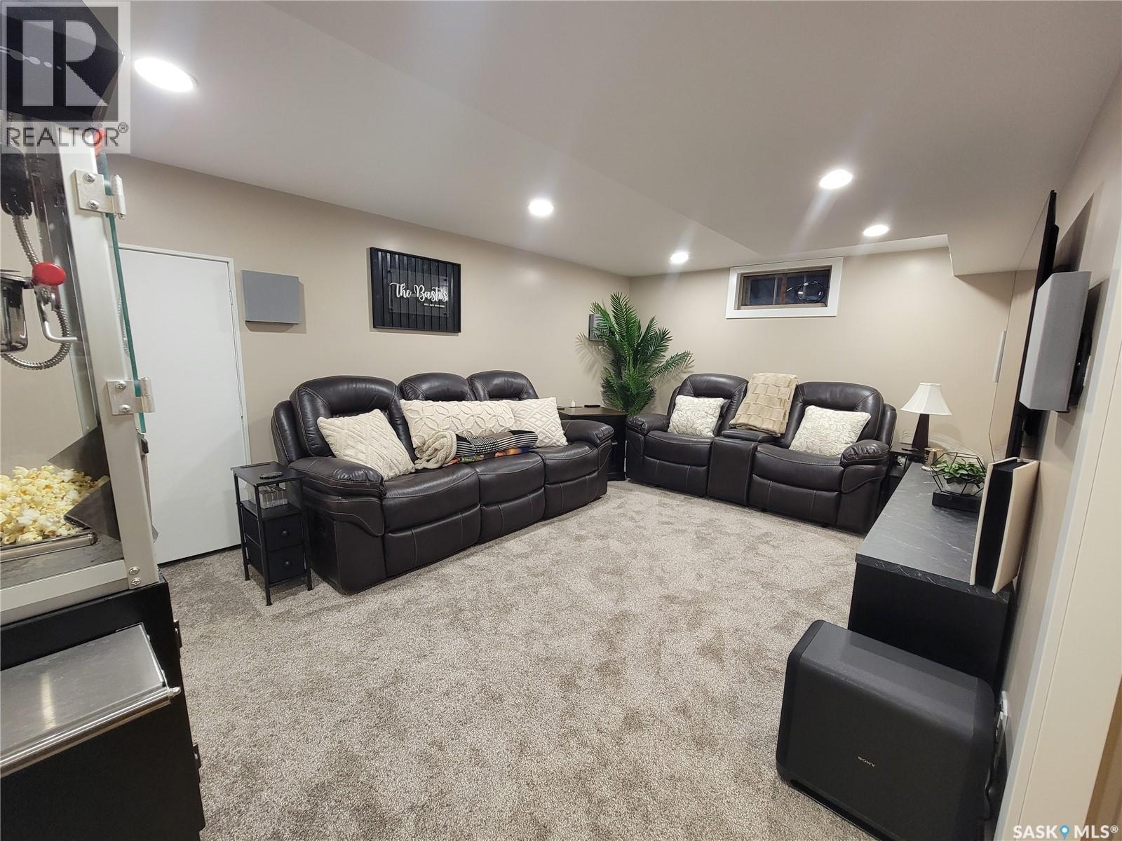 4812 Post Street, Macklin, Saskatchewan  S0L 2C0 - Photo 14 - SK029795