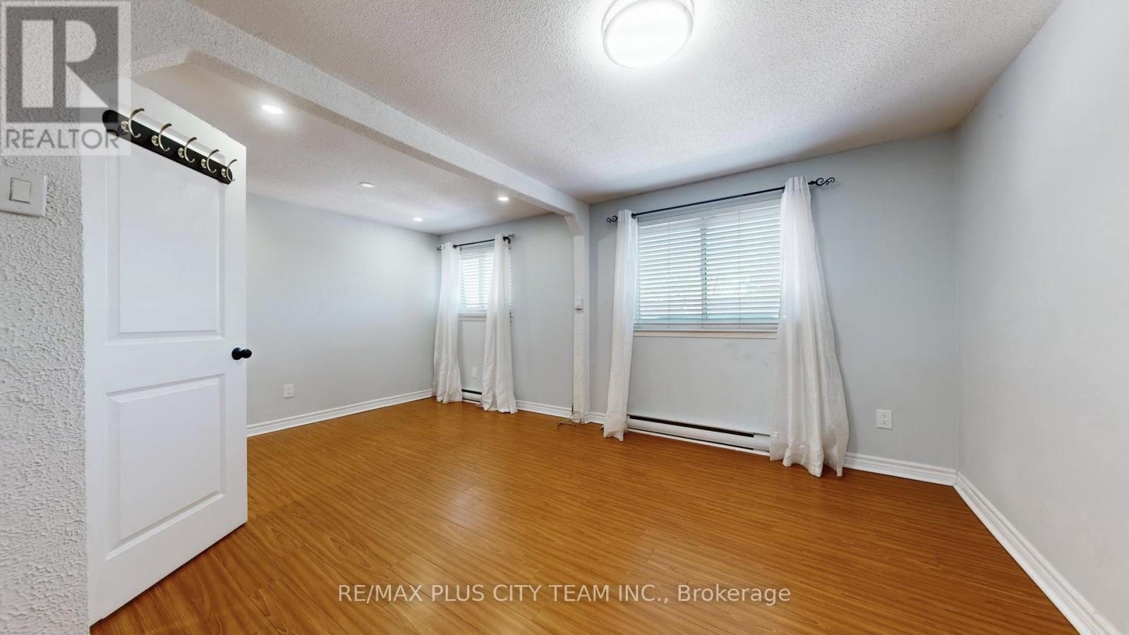 50 Darras Court, Brampton, Ontario  L6T 1W7 - Photo 20 - W12863772