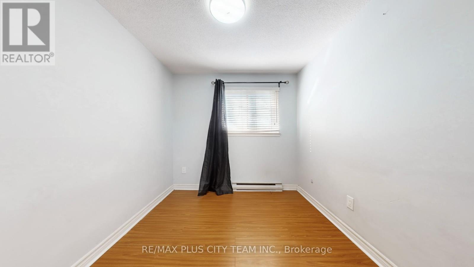 50 Darras Court, Brampton, Ontario  L6T 1W7 - Photo 28 - W12863772