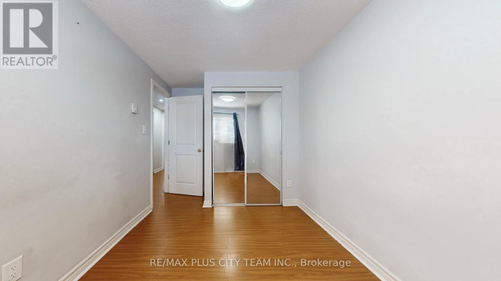 50 Darras Court, Brampton, Ontario  L6T 1W7 - Photo 29 - W12863772