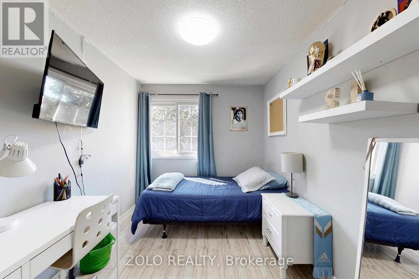 30 Greenbush Court, Brampton, Ontario  L6S 2K2 - Photo 17 - W12863788