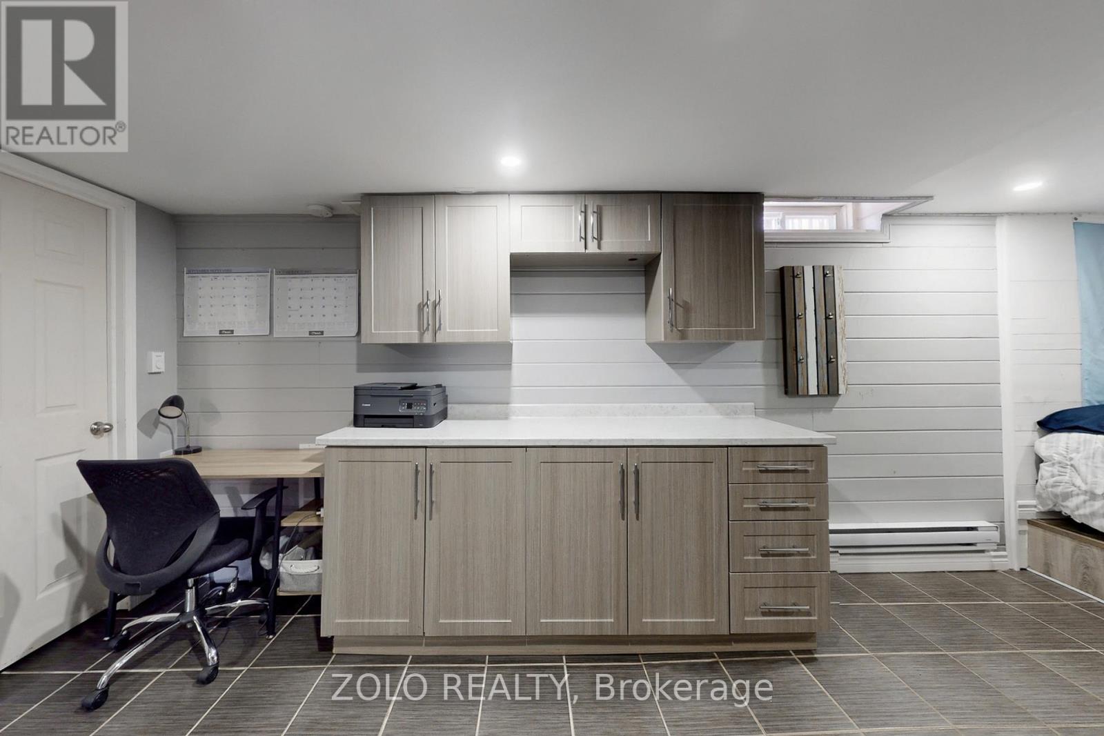 30 Greenbush Court, Brampton, Ontario  L6S 2K2 - Photo 23 - W12863788