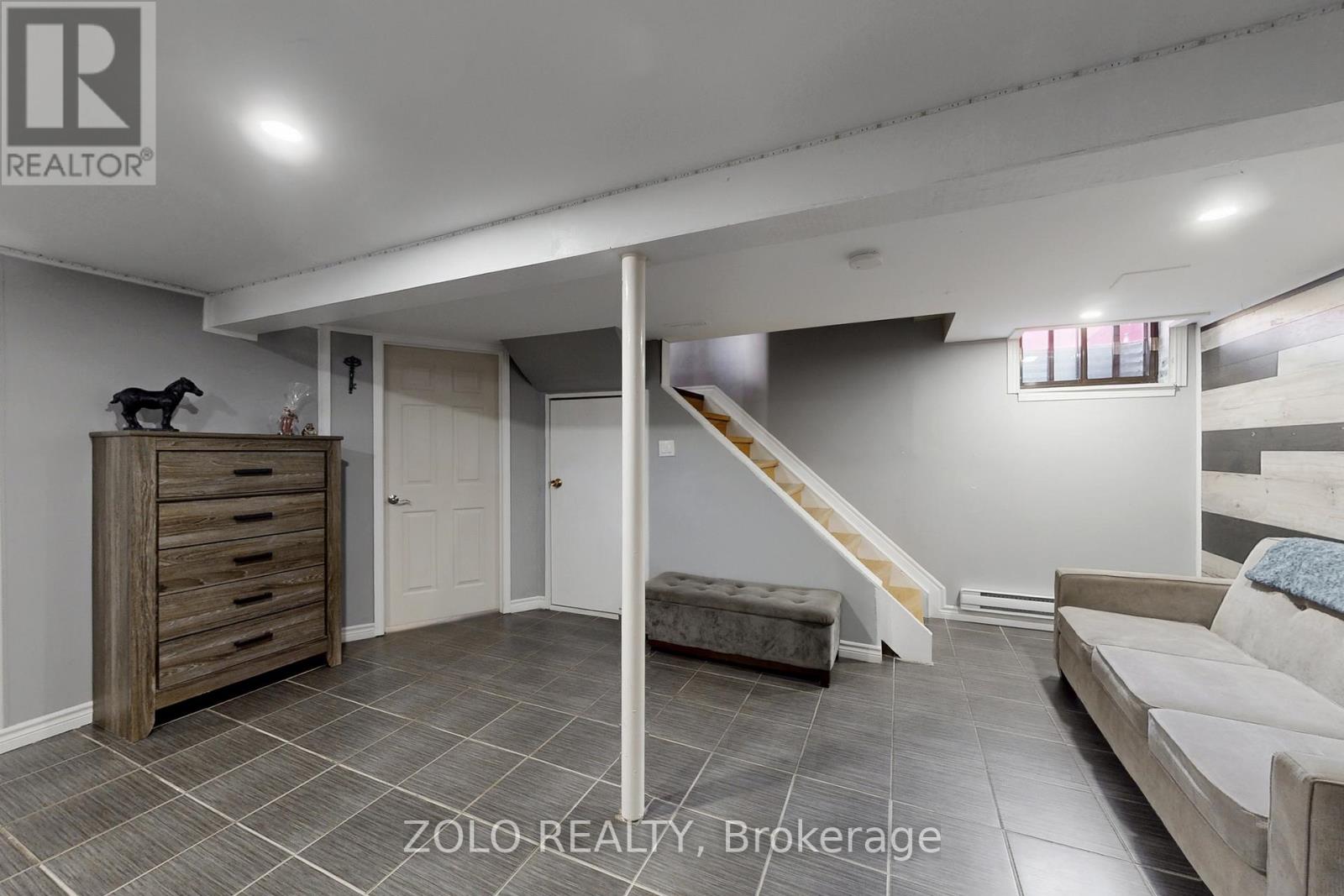 30 Greenbush Court, Brampton, Ontario  L6S 2K2 - Photo 25 - W12863788