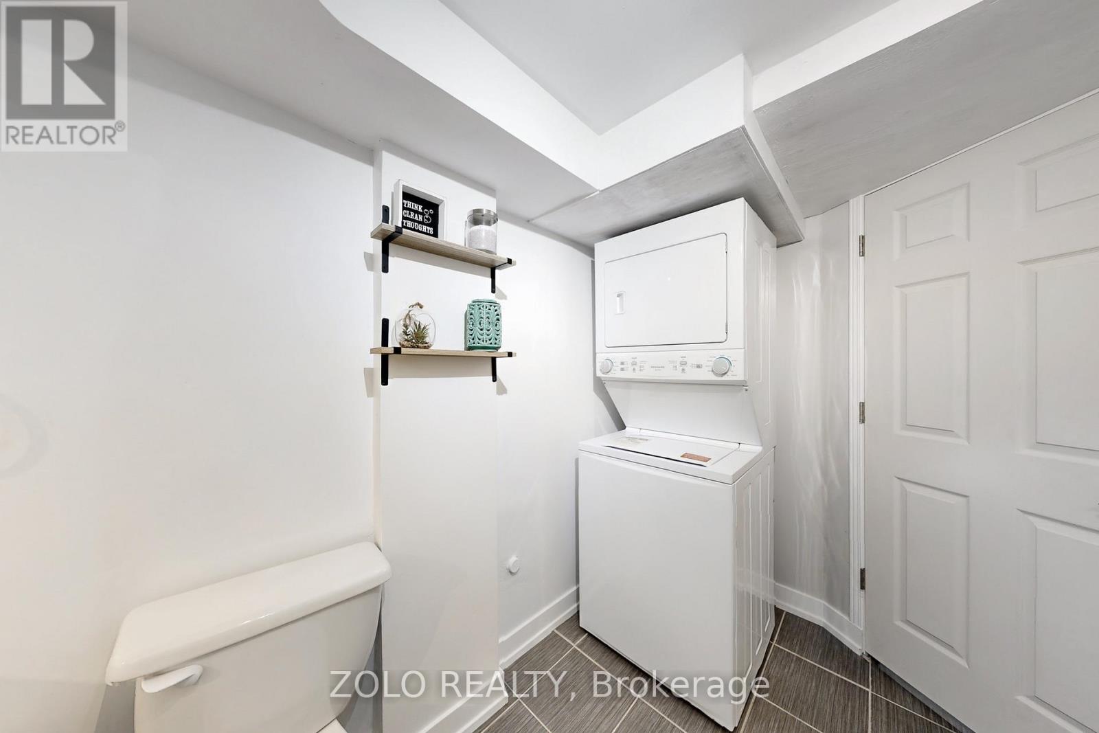 30 Greenbush Court, Brampton, Ontario  L6S 2K2 - Photo 27 - W12863788