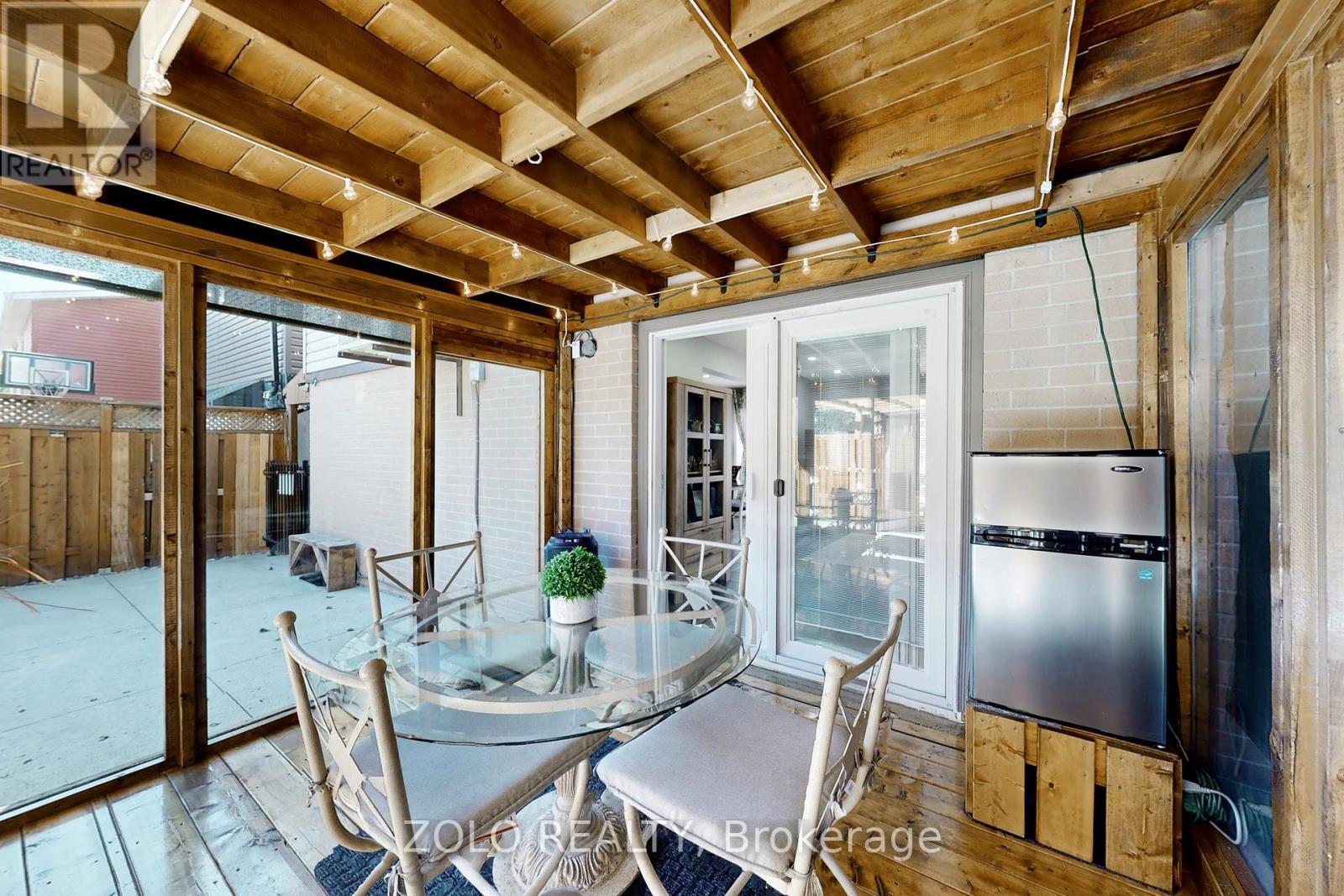 30 Greenbush Court, Brampton, Ontario  L6S 2K2 - Photo 29 - W12863788