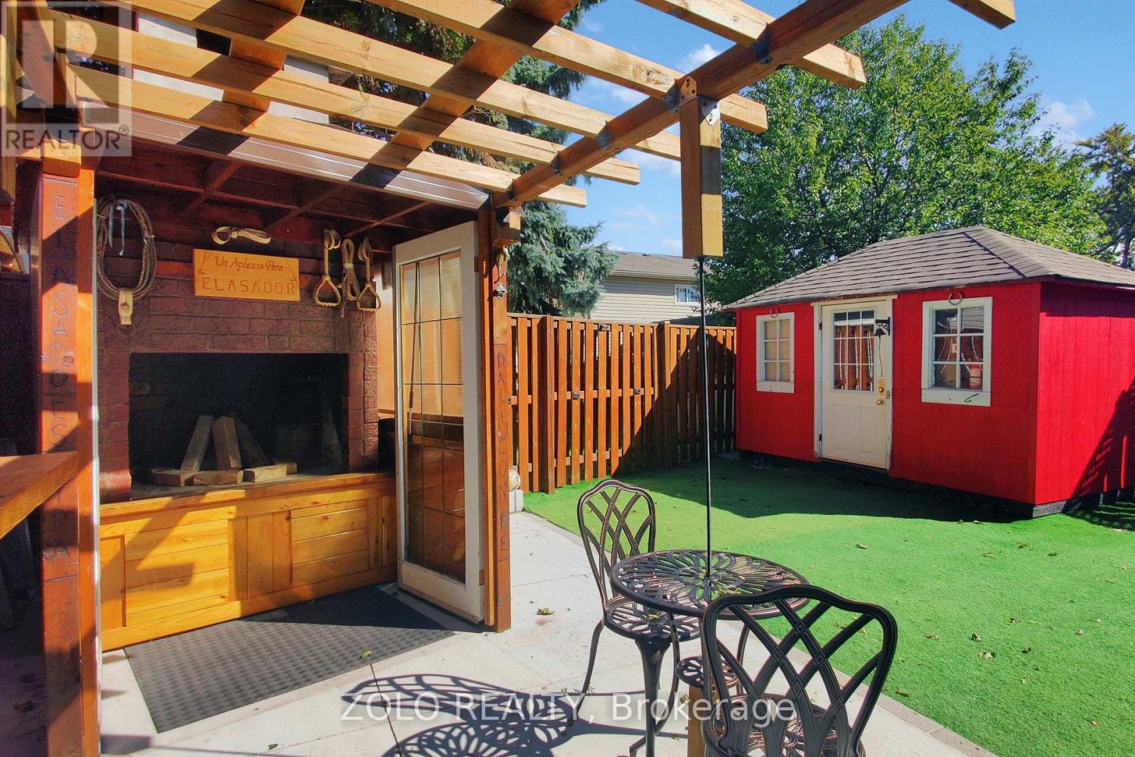 30 Greenbush Court, Brampton, Ontario  L6S 2K2 - Photo 32 - W12863788