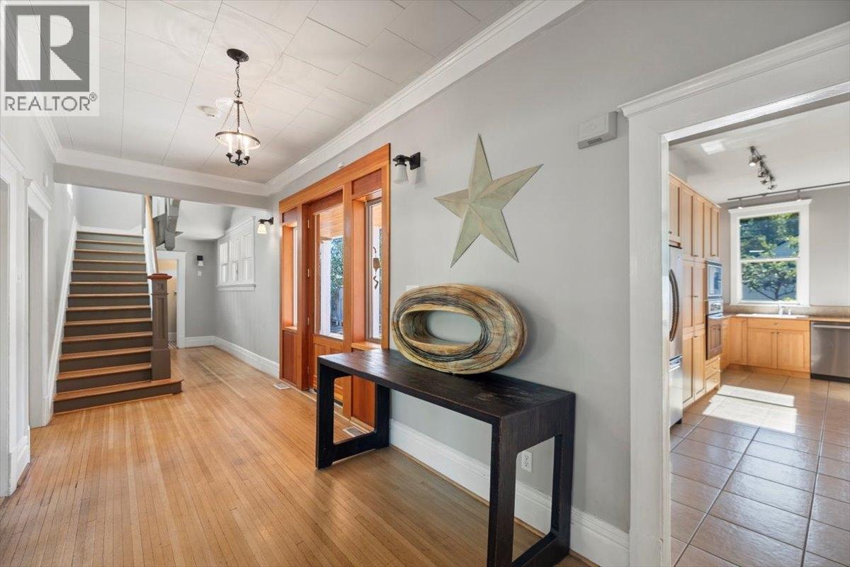 9 Park Crescent, Fernie, British Columbia  V0B 1M0 - Photo 27 - 10378721