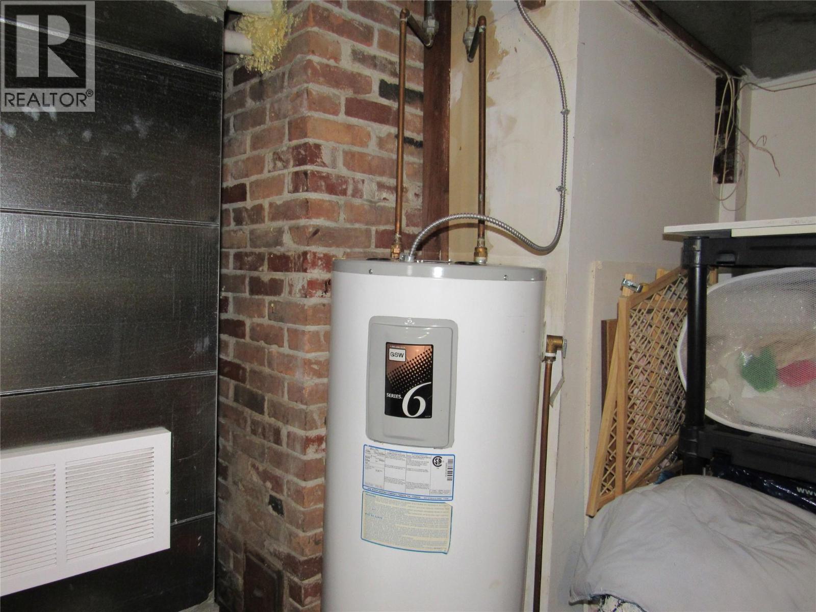 2000 Topping Street, Trail, British Columbia  V1R 4G5 - Photo 16 - 10376650