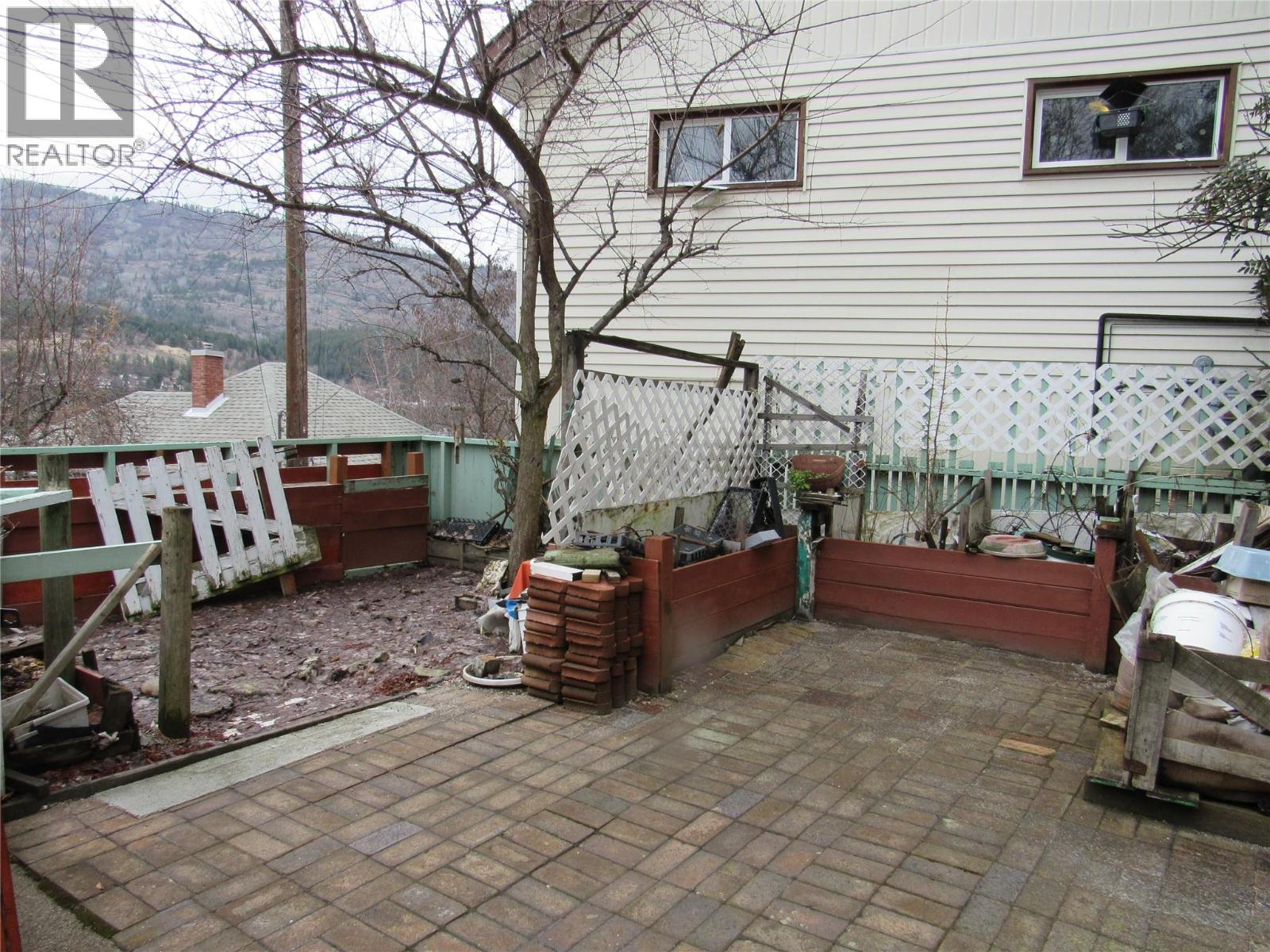 2000 Topping Street, Trail, British Columbia  V1R 4G5 - Photo 19 - 10376650