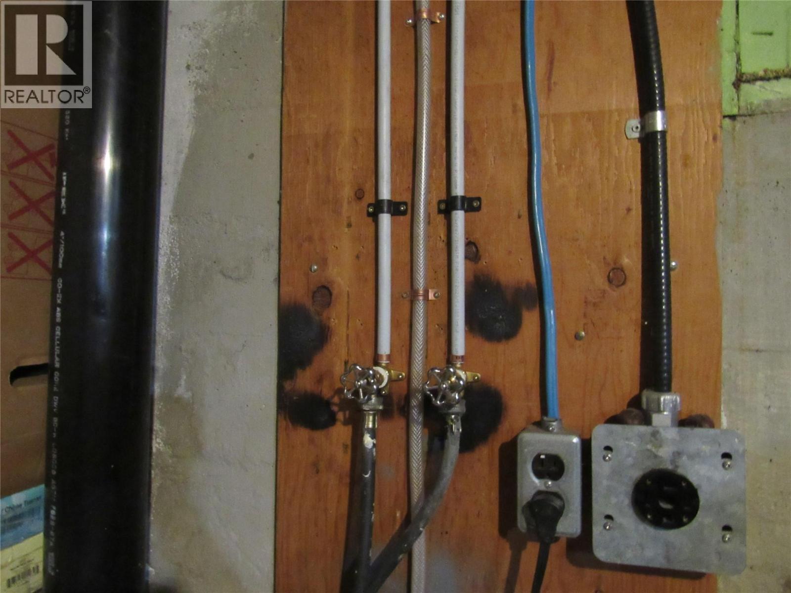 2000 Topping Street, Trail, British Columbia  V1R 4G5 - Photo 26 - 10376650