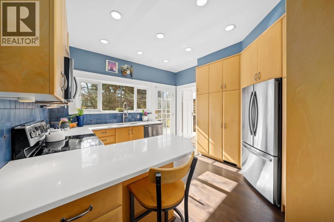 2038 W 46th Avenue, Vancouver, British Columbia  V6M 2K9 - Photo 12 - R3097703