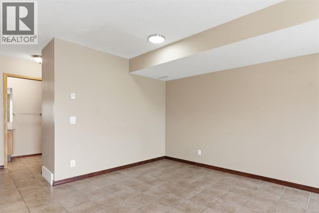 207, 323 Fourth Avenue, Strathmore, Alberta  T1P 1B5 - Photo 16 - A2289633