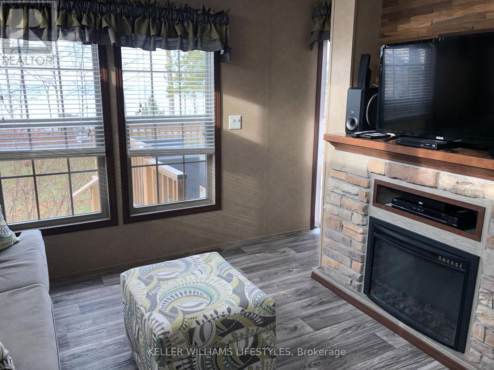 4 - 77719 Bluewater Highway, Bluewater, Ontario  N0M 1G0 - Photo 3 - X12863864