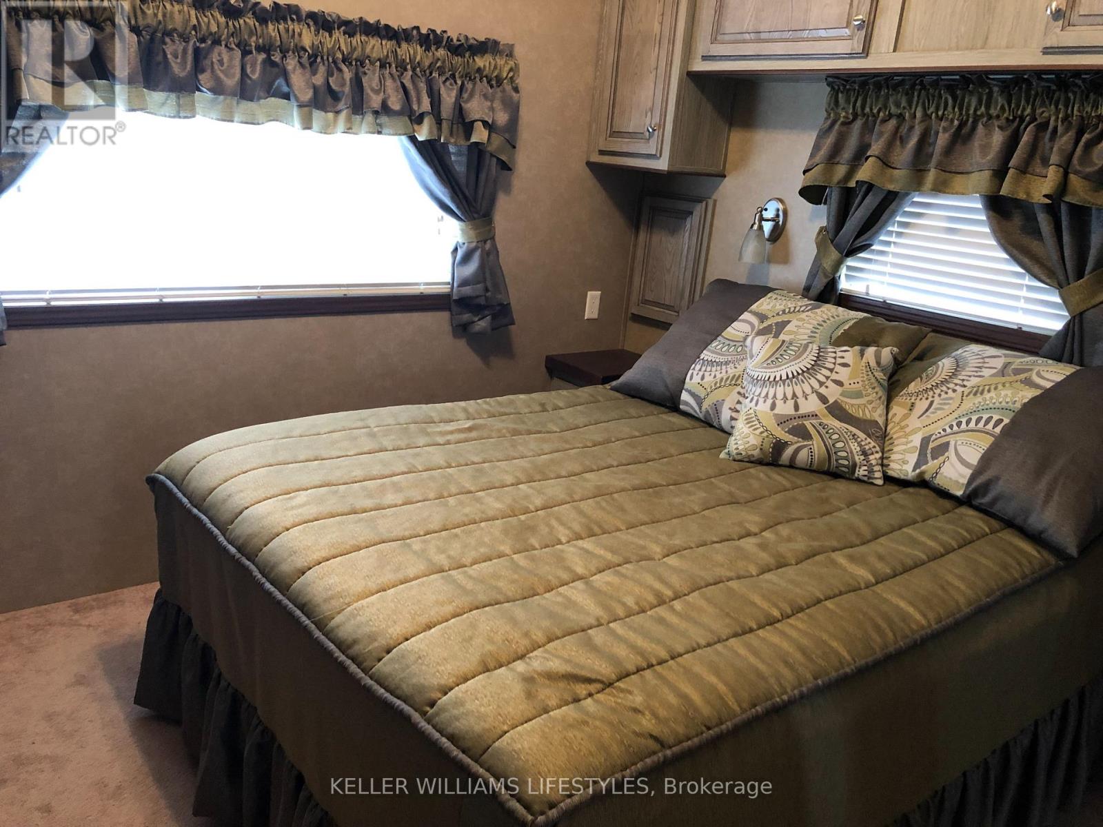 4 - 77719 Bluewater Highway, Bluewater, Ontario  N0M 1G0 - Photo 8 - X12863864