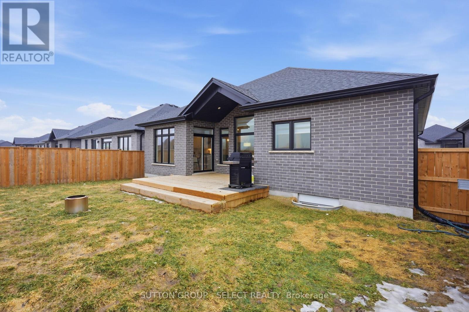 45 - 383 Daventry Way, Middlesex Centre, Ontario  N0L 1R0 - Photo 38 - X12863932