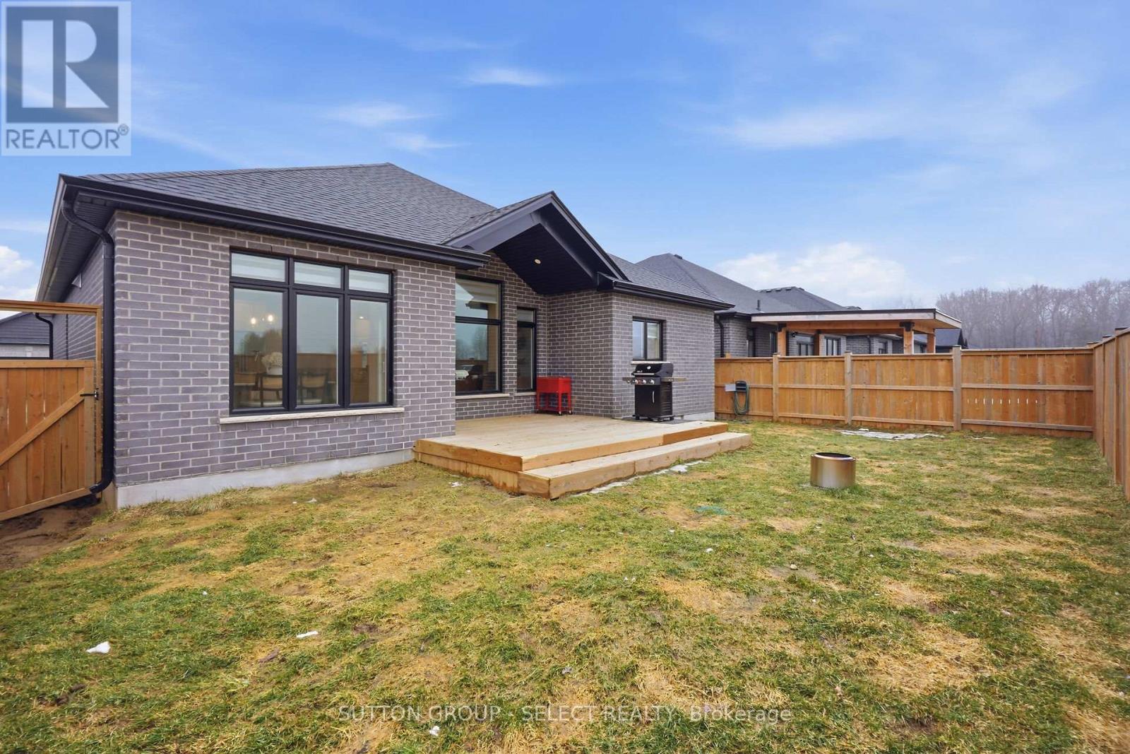 45 - 383 Daventry Way, Middlesex Centre, Ontario  N0L 1R0 - Photo 39 - X12863932