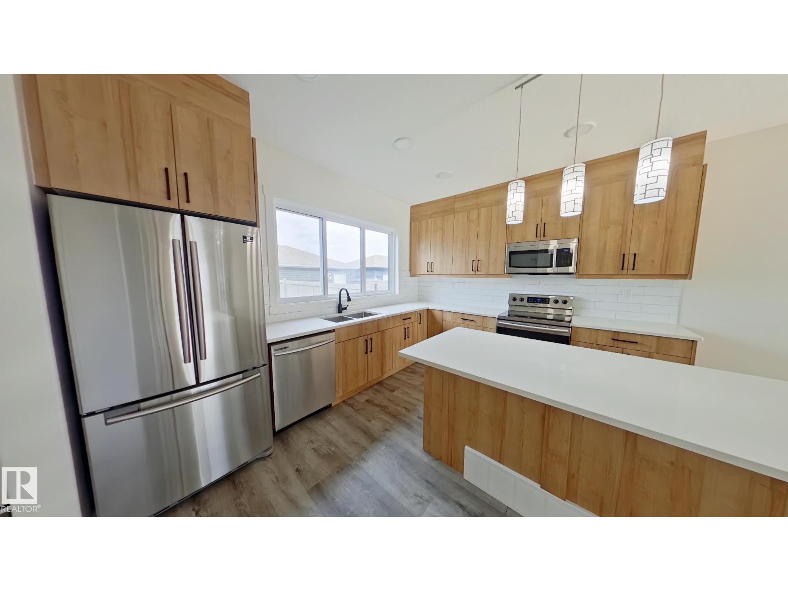 #main 5715 Hawthorn Cm Sw, Edmonton, Alberta  T6X 2L5 - Photo 2 - E4476641