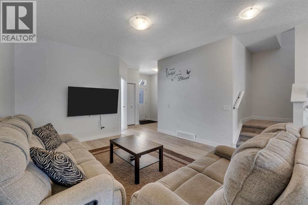 260 Cornerbrook Drive Ne, Calgary, Alberta  T3N 2J2 - Photo 11 - A2290051