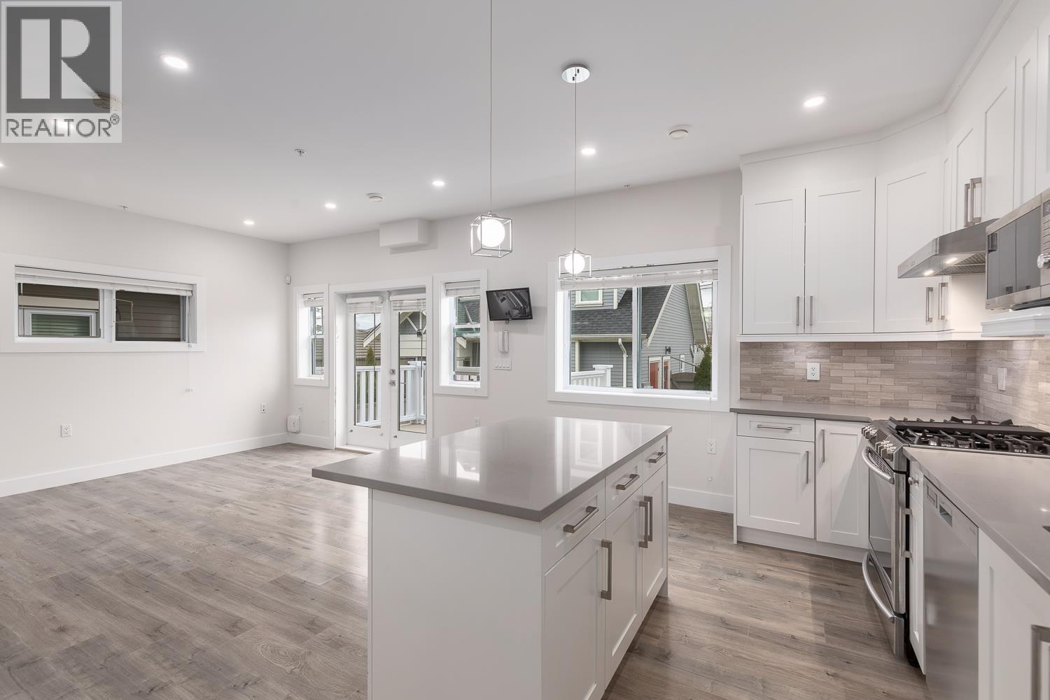 2255 E 35th Avenue, Vancouver, British Columbia  V5P 1C1 - Photo 10 - R3097680