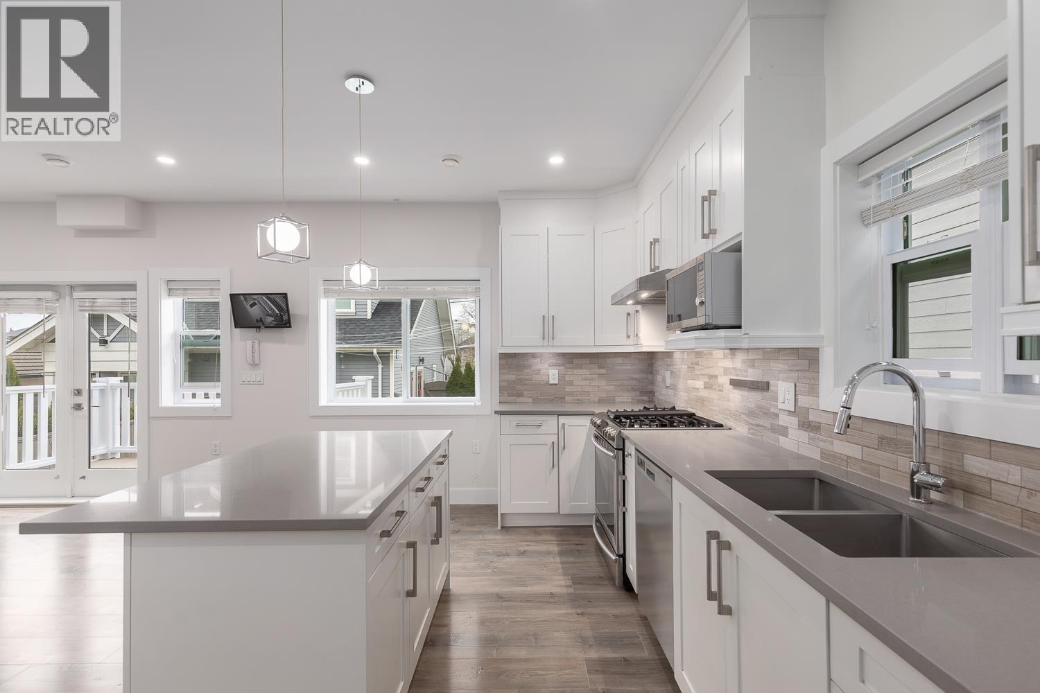 2255 E 35th Avenue, Vancouver, British Columbia  V5P 1C1 - Photo 9 - R3097680