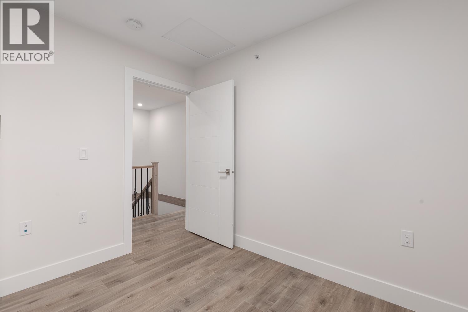 2255 E 35th Avenue, Vancouver, British Columbia  V5P 1C1 - Photo 25 - R3097680