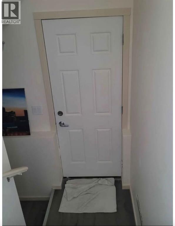 167 Savanna Way Ne, Calgary, Alberta  T3J 0Y6 - Photo 9 - A2292054