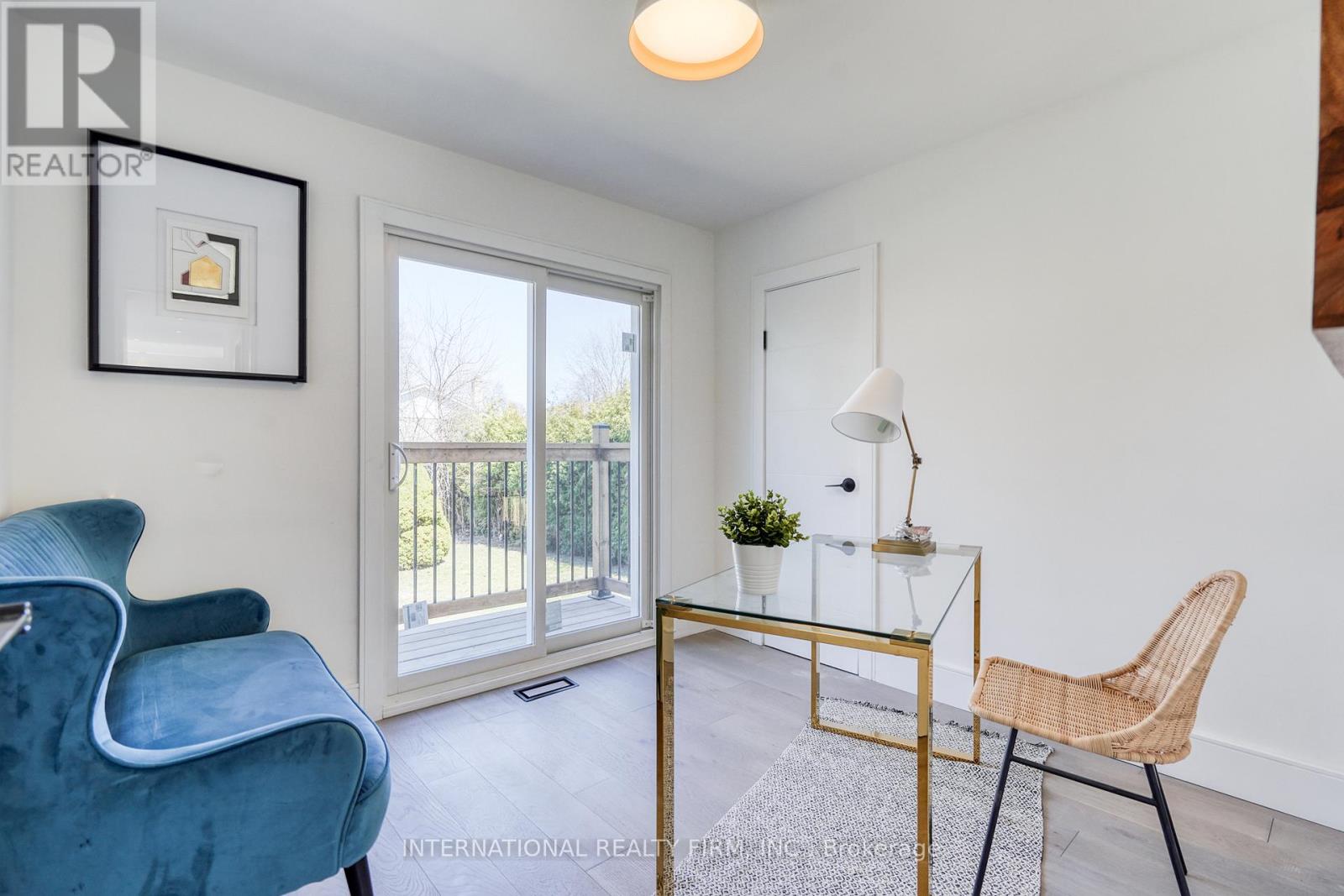 16 Paragon Road, Toronto (Kingsview Village-The Westway), Ontario  M9R 1J5 - Photo 12 - W12767896