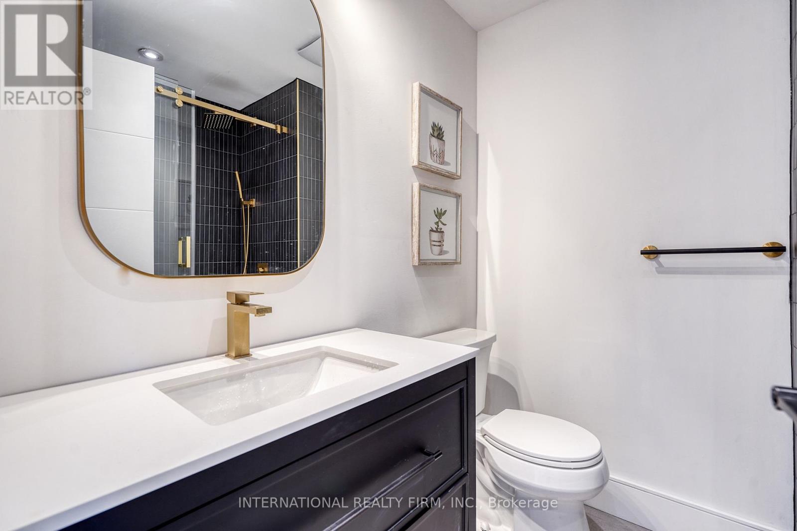 16 Paragon Road, Toronto (Kingsview Village-The Westway), Ontario  M9R 1J5 - Photo 22 - W12767896