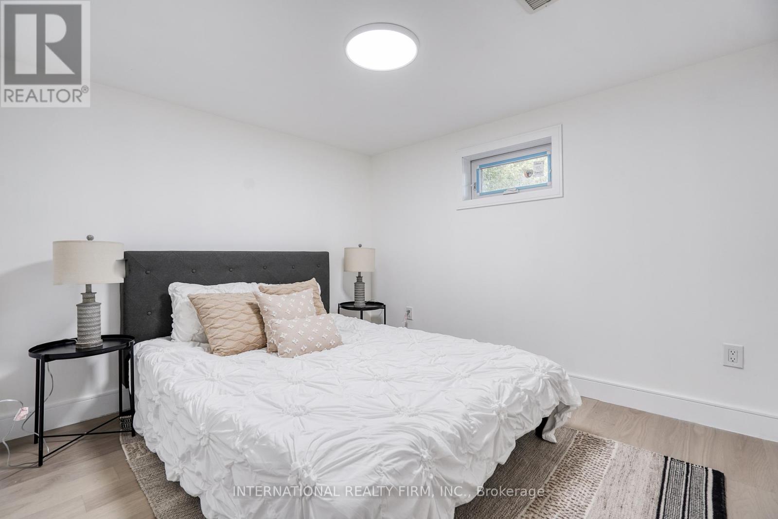 16 Paragon Road, Toronto (Kingsview Village-The Westway), Ontario  M9R 1J5 - Photo 20 - W12767896