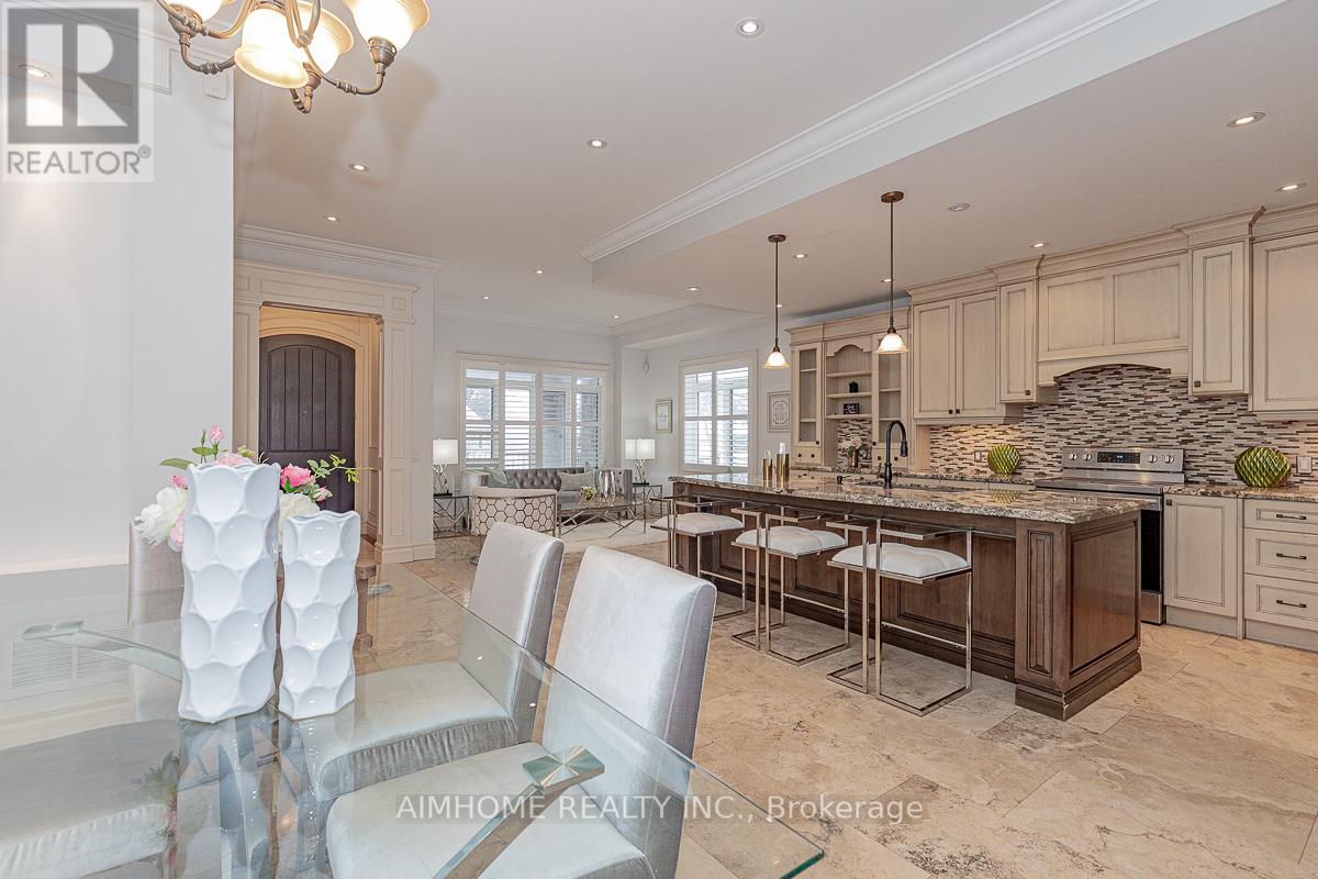 220 Weldrick Road W, Richmond Hill, Ontario  L4C 3V3 - Photo 17 - N12863896