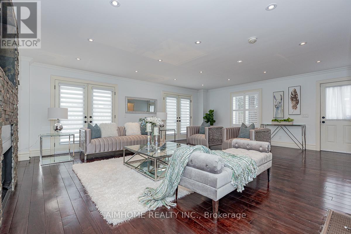 220 Weldrick Road W, Richmond Hill, Ontario  L4C 3V3 - Photo 22 - N12863896