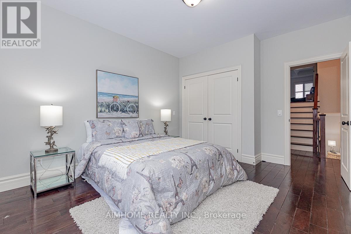 220 Weldrick Road W, Richmond Hill, Ontario  L4C 3V3 - Photo 33 - N12863896