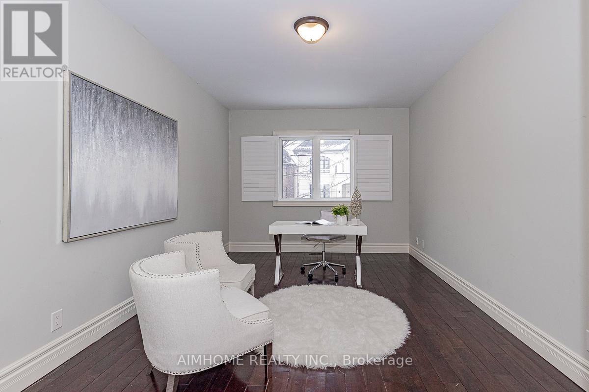 220 Weldrick Road W, Richmond Hill, Ontario  L4C 3V3 - Photo 35 - N12863896